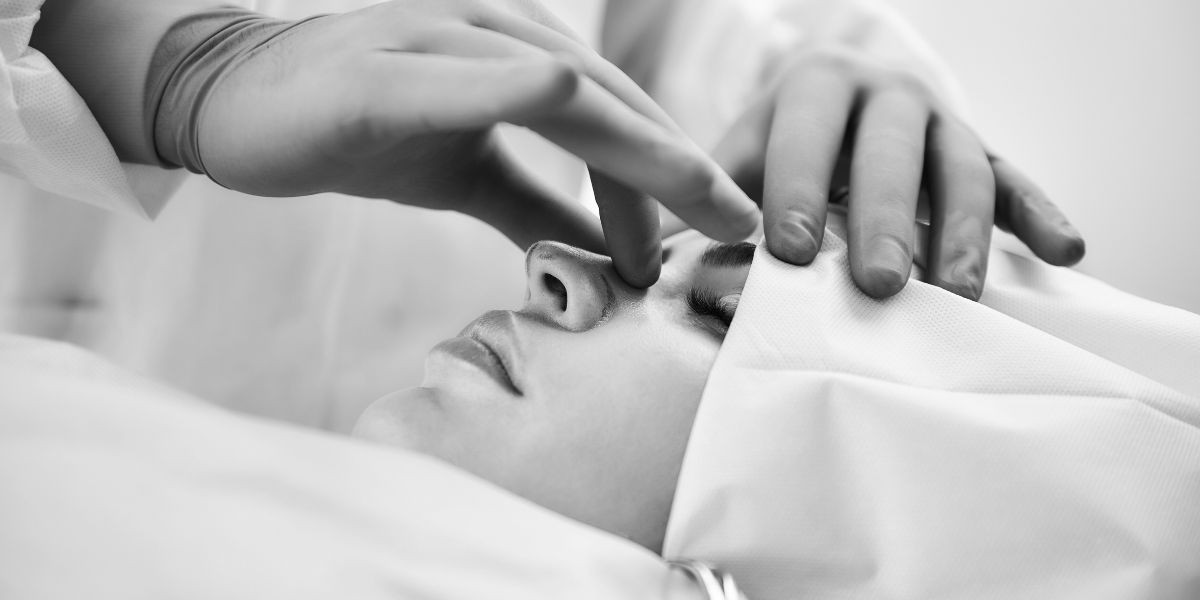 rinoplastia cerrada malaga